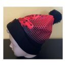 Ladybug Strickmütze rot mit Schriftzug und Logo 52